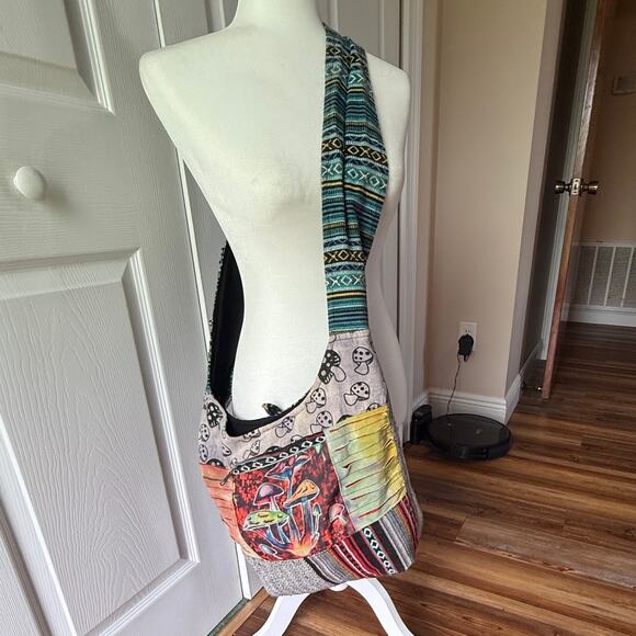 ThreadHeads Boho Razor Cut Patchwork Crossbody Shoulder Hang Bag Hippie Sling - Picture 2 of 8